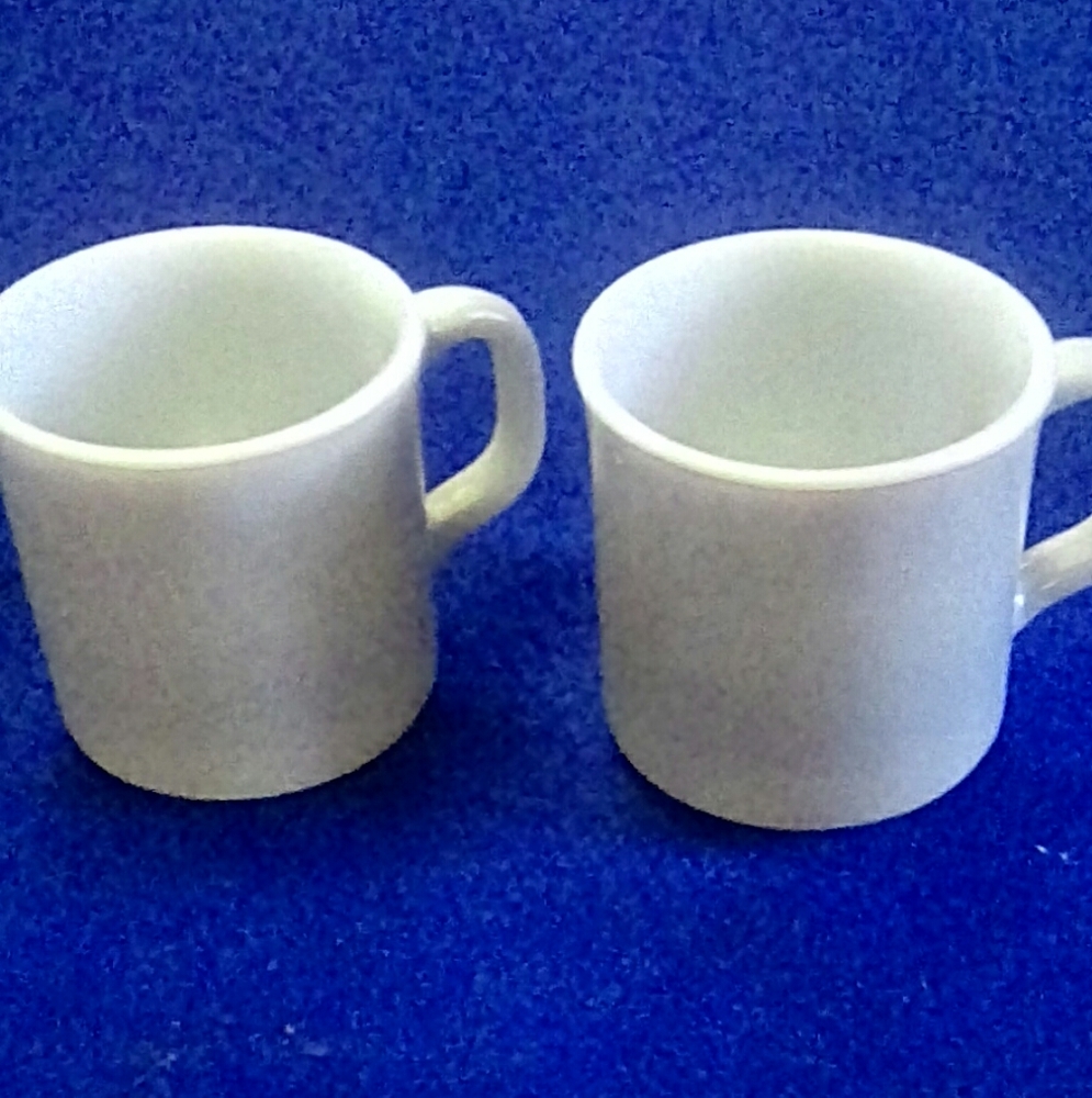 Anchor Hocking milk glass, grey mugs, 2 mug